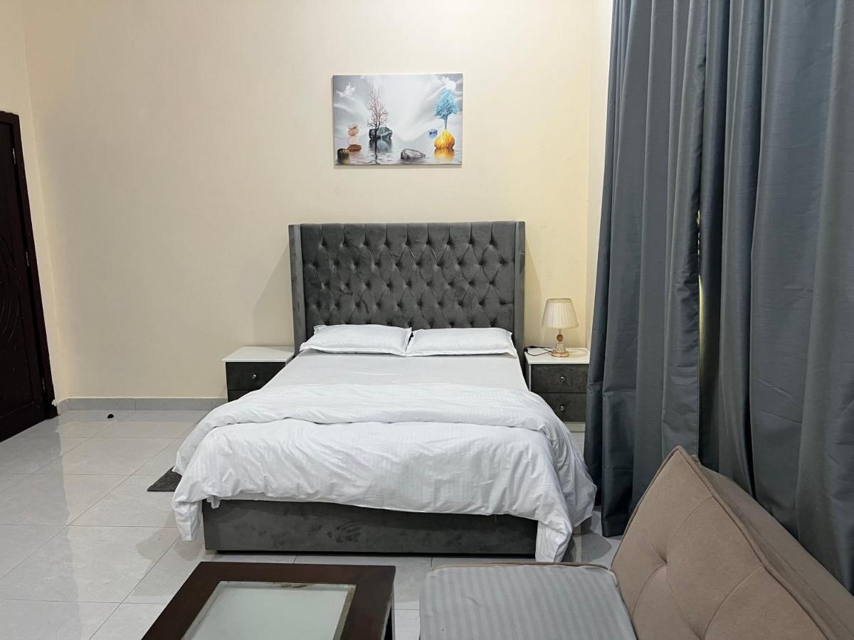 Cozy Private Studio Apartment Near Airport Abu Dabi Dış mekan fotoğraf